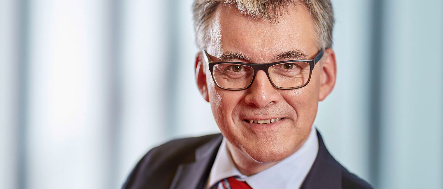 Hjalmar Stemmann-Präsident der Handwerkskammer Hamburg Hjalmar Stemmann-Präsident der Handwerkskammer Hamburg