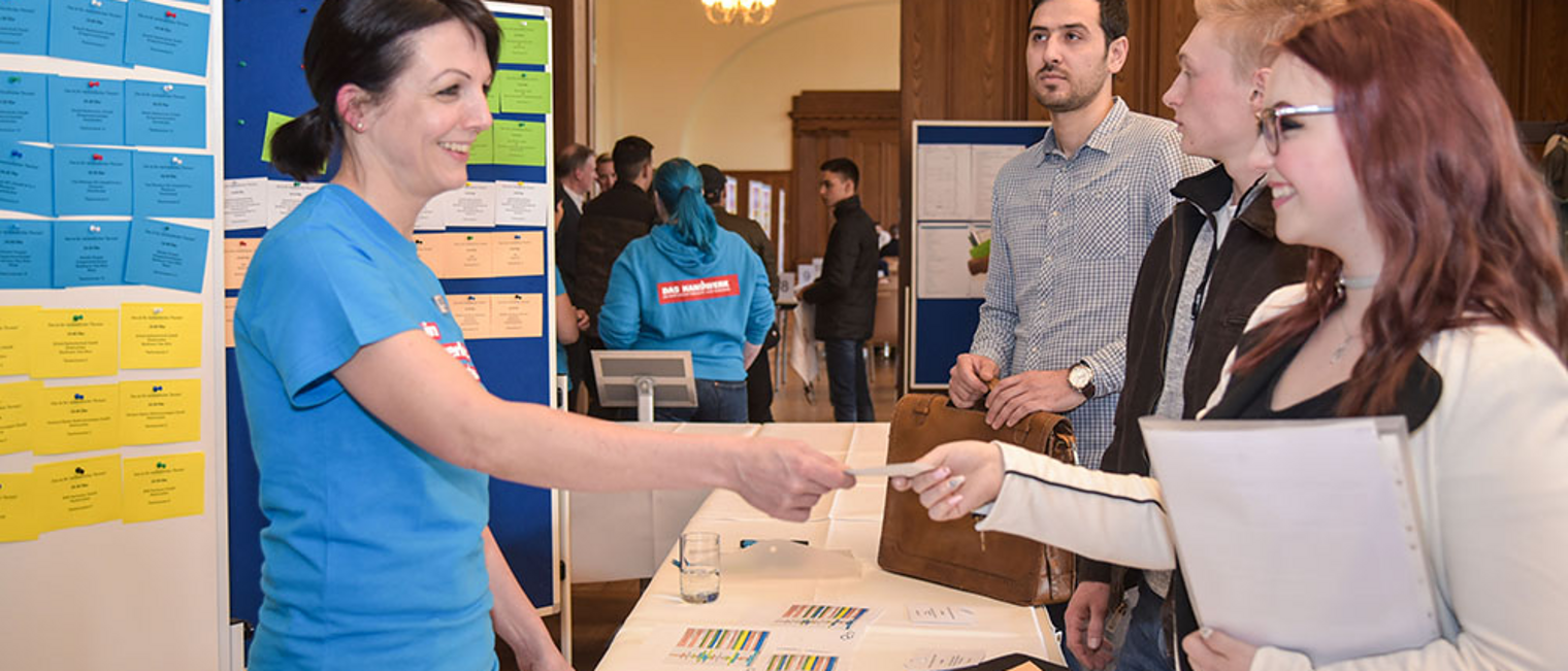 Azubi-Speed-Dating: freie Lehrstellen im Handwerk