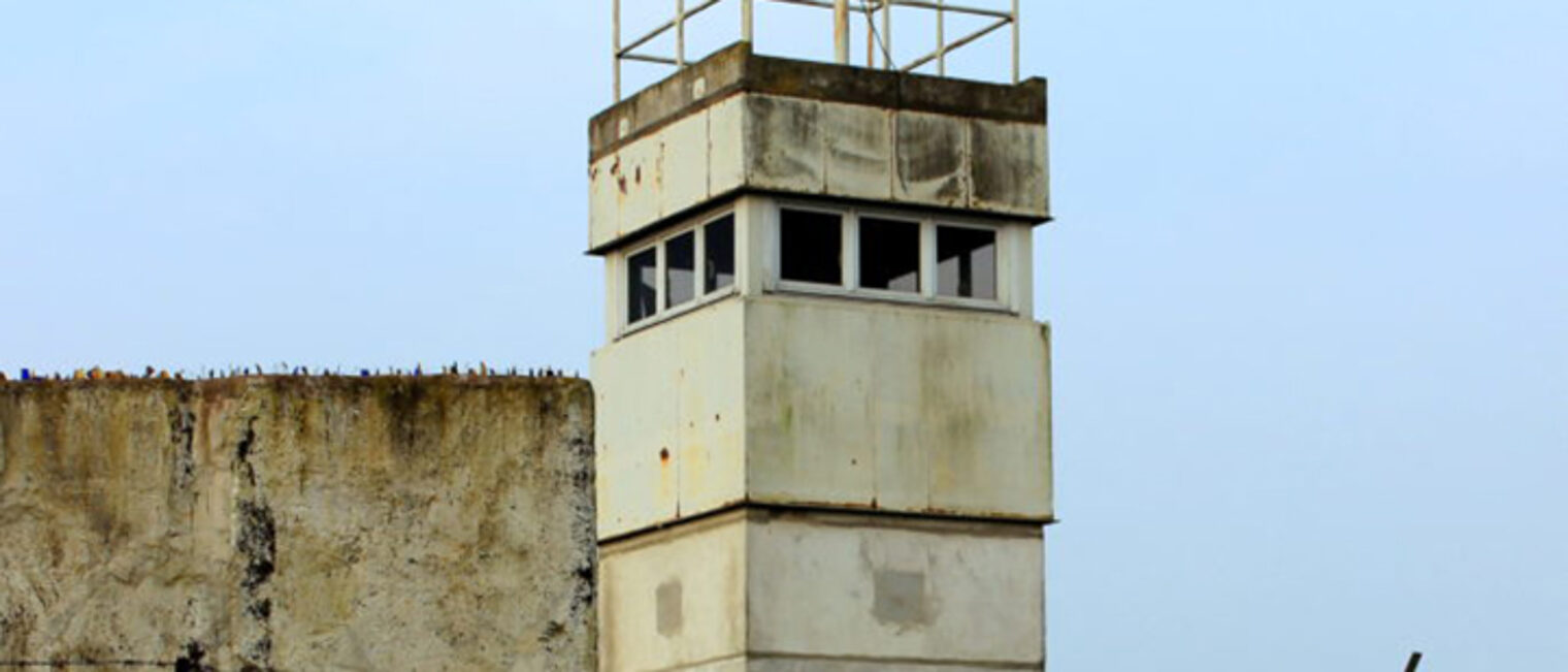 Grenzturm an der DDR-Grenze