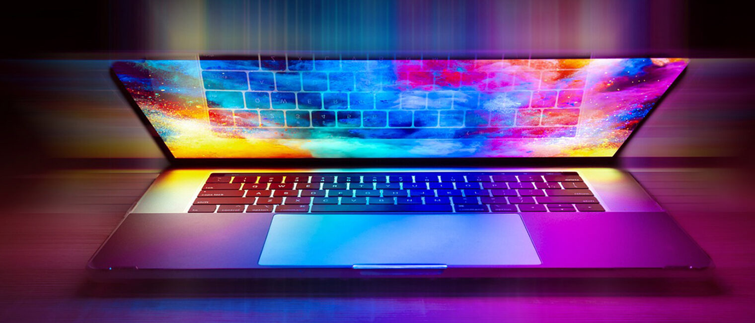 Laptop mit Spiegelung Laptop mit Spiegelung