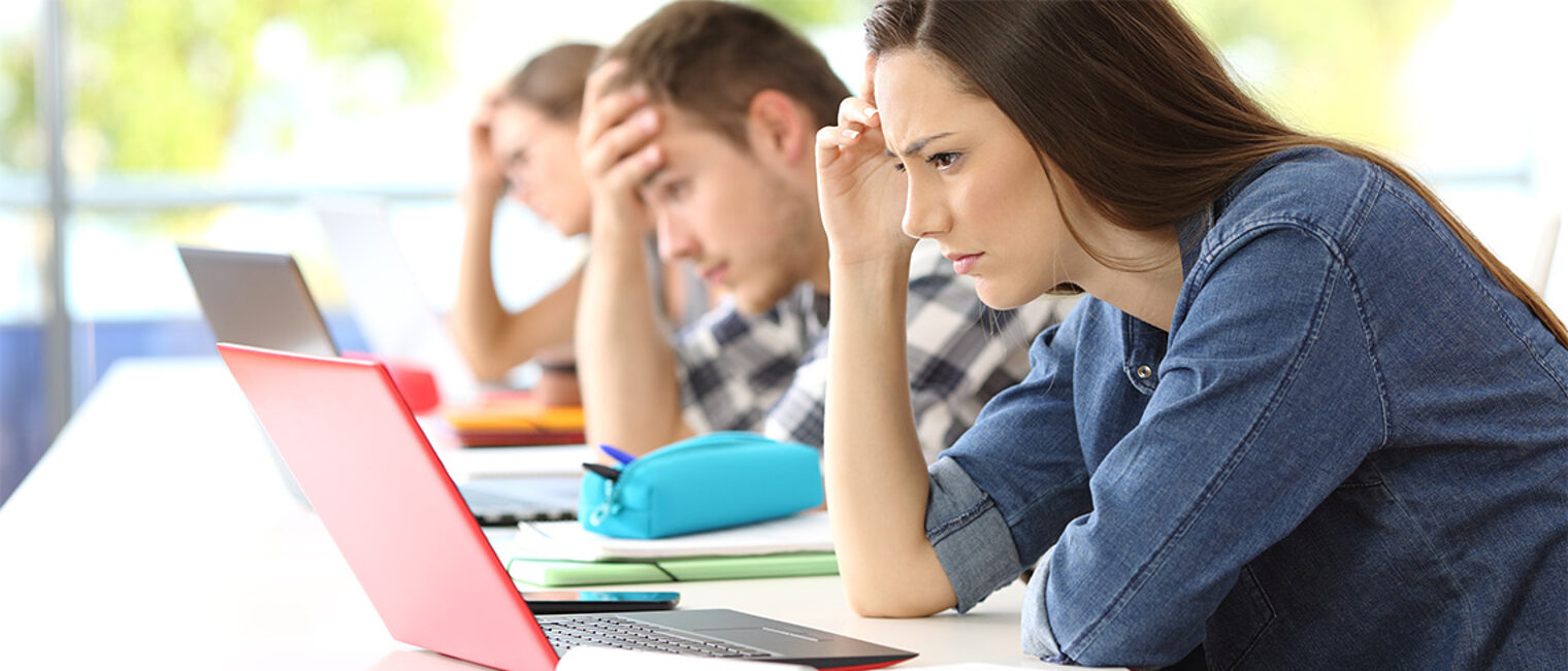 Studentinnen-1140x489-Foto-iStock-Antonio-Guillem