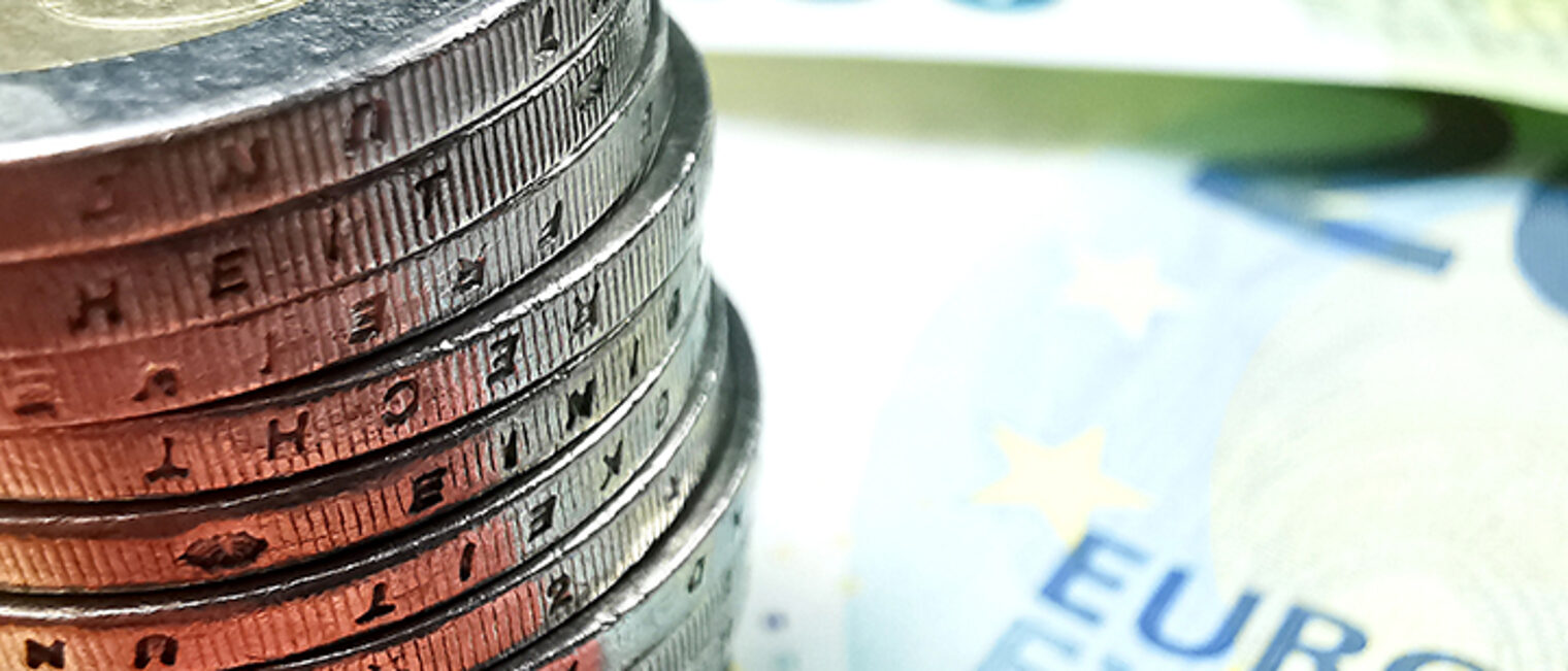 Euro Geldscheine und Münzen